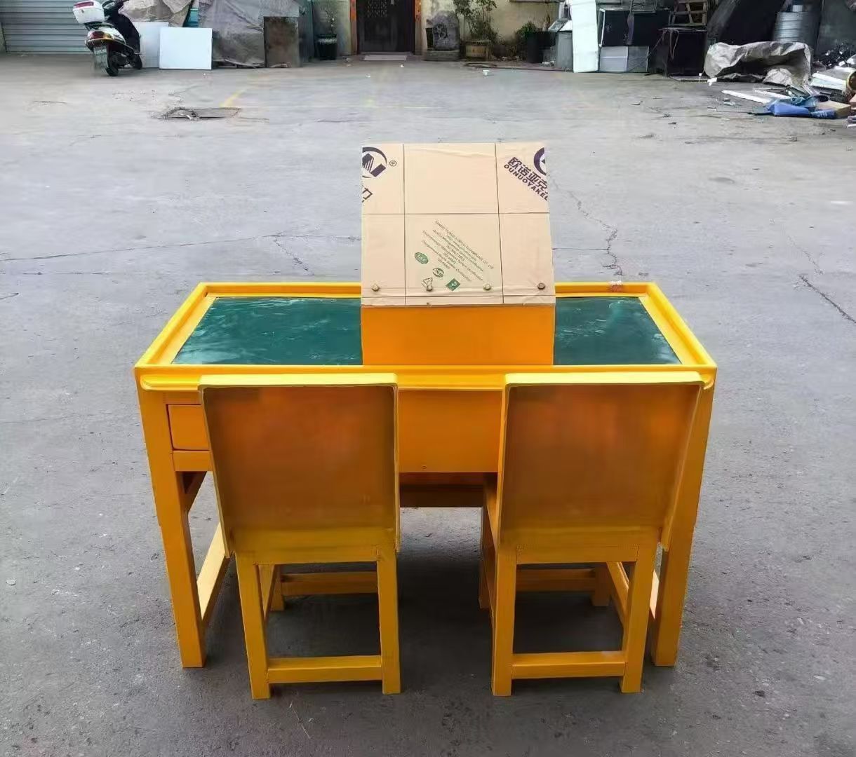 闽侯防静电导通桌井下煤矿火工品发放桌：危险品流转的安全守护者